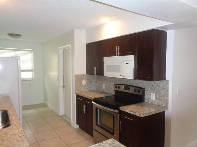 10939 W BROWARD Boulevard # 10939, Plantation FL 33324 - Plantation, FL - Photo 4