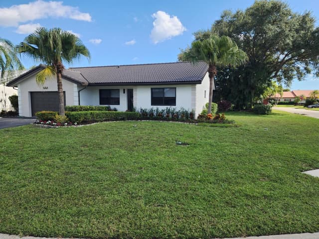 10424 NW 70th Court, Tamarac FL 33321 - Tamarac, FL - Photo 2