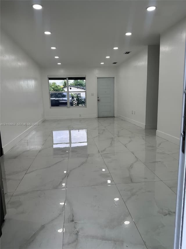 6448 Fletcher St, Hollywood FL 33023 - Hollywood, FL - Photo 4