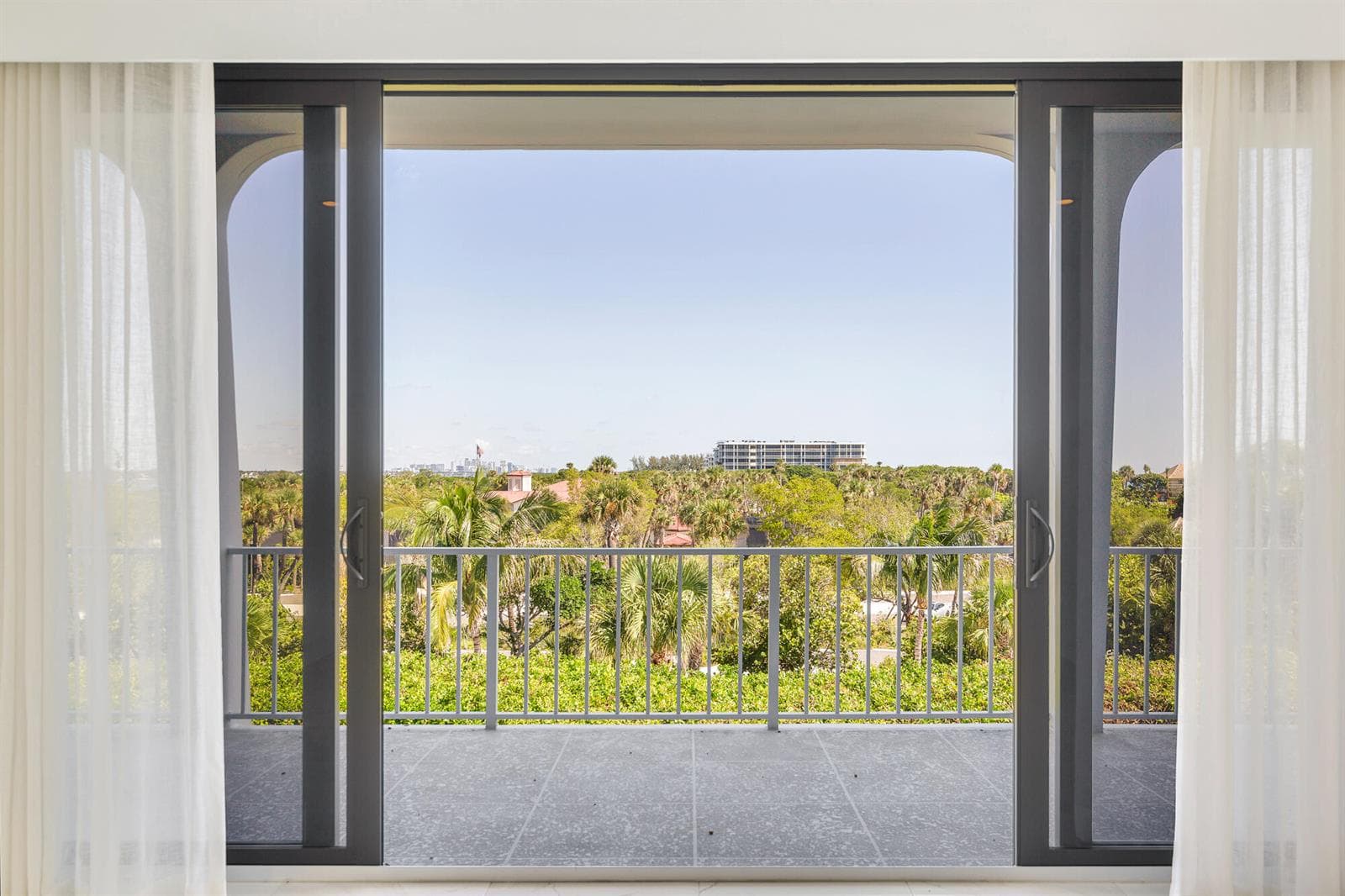 2275 S OCEAN Boulevard # 307A, Palm Beach FL 33480