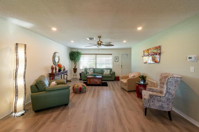 708 SW 18TH Street, Boynton Beach FL 33426 - Boynton Beach, FL - Photo 5