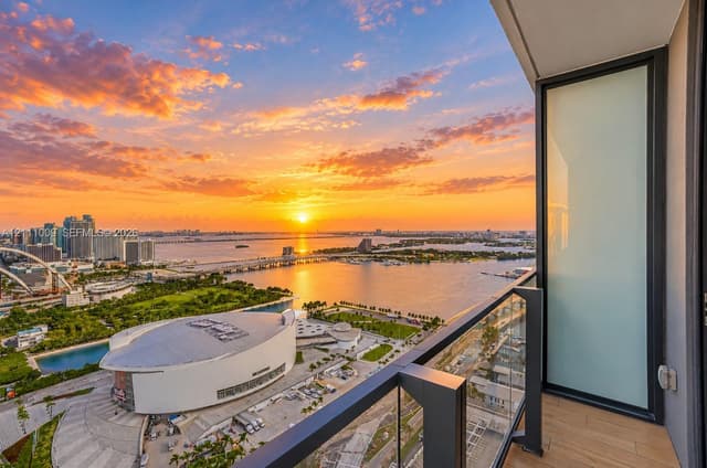 398 NE 5th St # 4308, Miami FL 33132 - Miami, FL - Photo 3