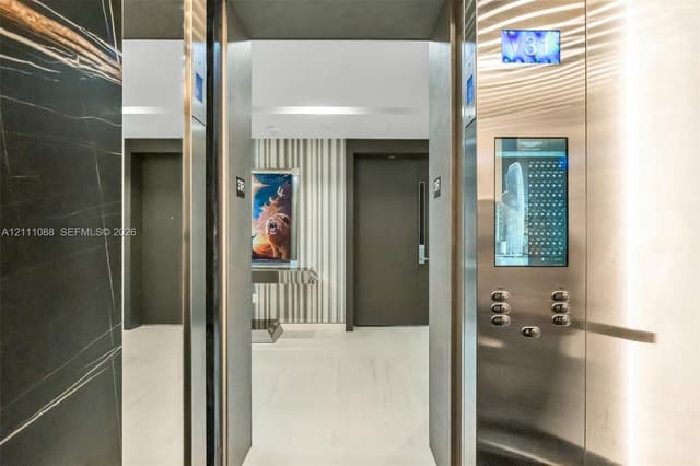 300 Biscayne Boulevard Way # 3103C, Miami FL 33131 - Miami, FL - Photo 2