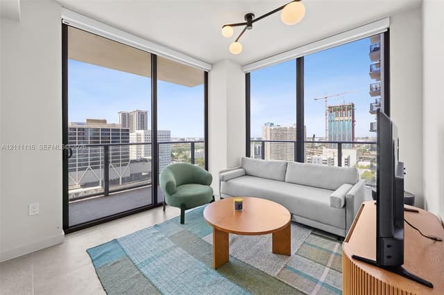 11 NE 6th St # 2214, Miami FL 33132 - Miami, FL - Photo 2