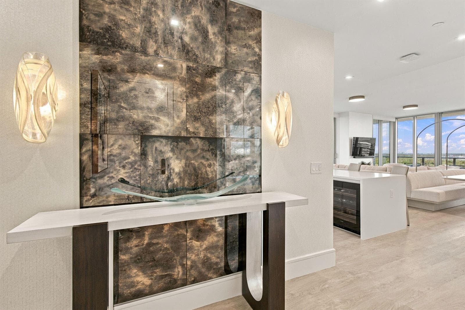 220 LAKE SHORE Drive # 1423, West Palm Beach FL 33403