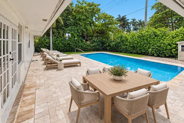 1254 Polk St, Hollywood FL 33019 - Hollywood, FL - Photo 2