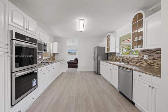1254 Polk St, Hollywood FL 33019 - Hollywood, FL - Photo 6