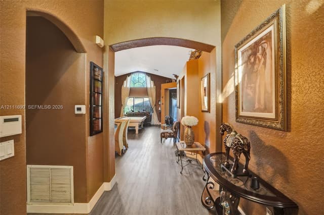 694 SW 159th Ln, Pembroke Pines FL 33027 - Pembroke Pines, FL - Photo 7