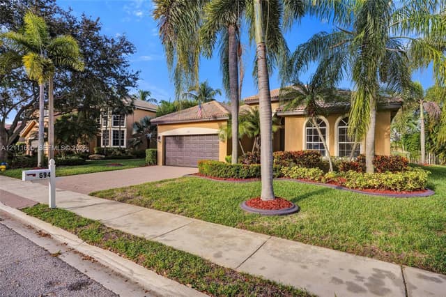694 SW 159th Ln, Pembroke Pines FL 33027 - Pembroke Pines, FL - Photo 3