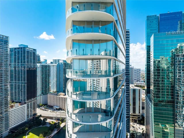 300 Biscayne Boulevard Way # 3501E, Miami FL 33131 - Miami, FL - Photo 4