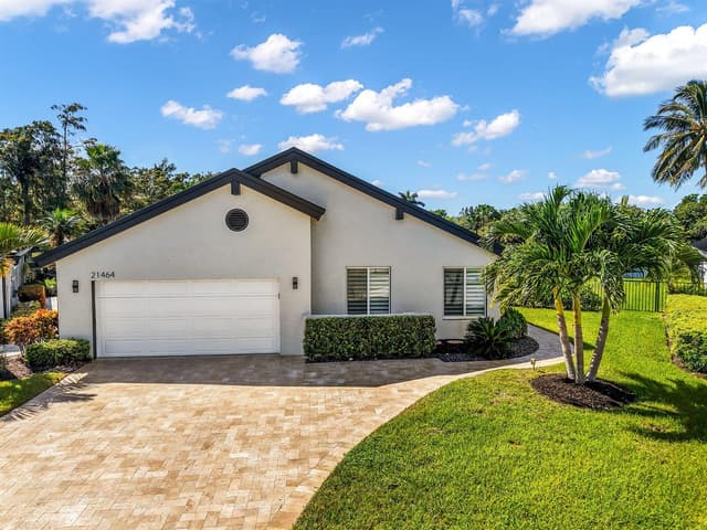 21464 Bridgeview Drive, Boca Raton FL 33428 - Boca Raton, FL - Photo 2