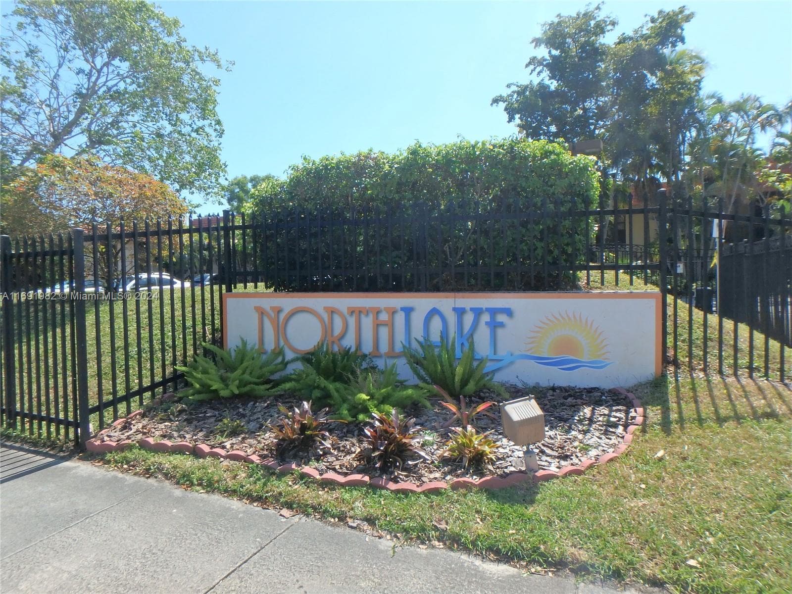 740 NE 199th St # 206G, Miami FL 33179 - Miami, FL - Photo 1
