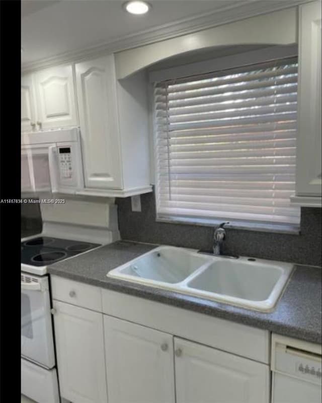 1020 94th St # 203, Bay Harbor Islands FL 33154 - Bay Harbor Islands, FL - Photo 3