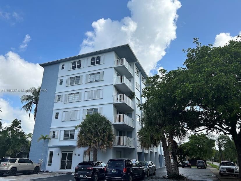 1701 Washington St # 503, Hollywood FL 33020