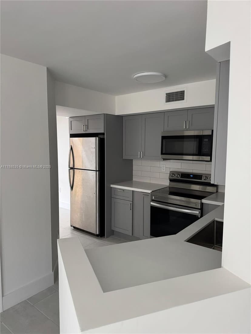 1280 S Alhambra Cir # 2209, Coral Gables FL 33146