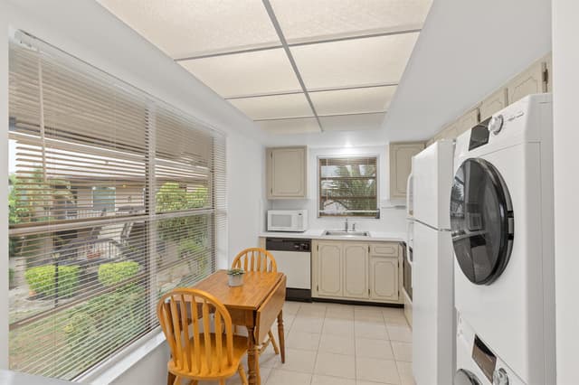 13623 Via Aurora # C, Delray Beach FL 33484 - Delray Beach, FL - Photo 4