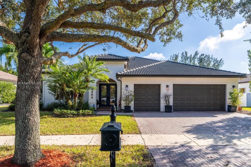 4864 Tropicana Ave, Cooper City FL 33330