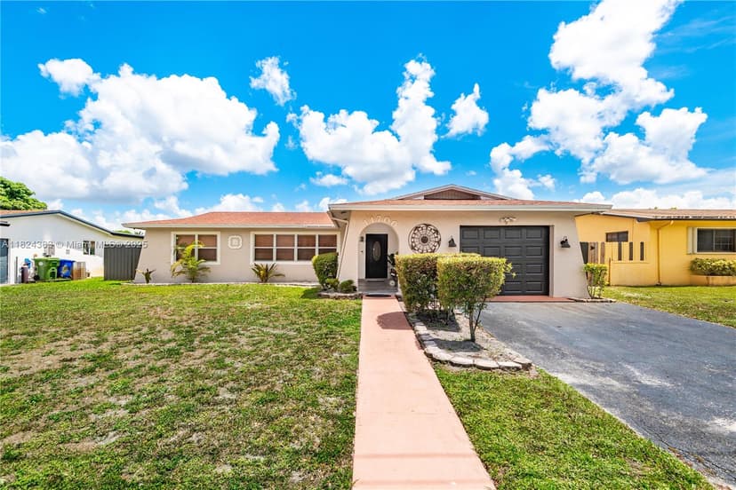 11700 Sheridan St, Pembroke Pines FL 33026
