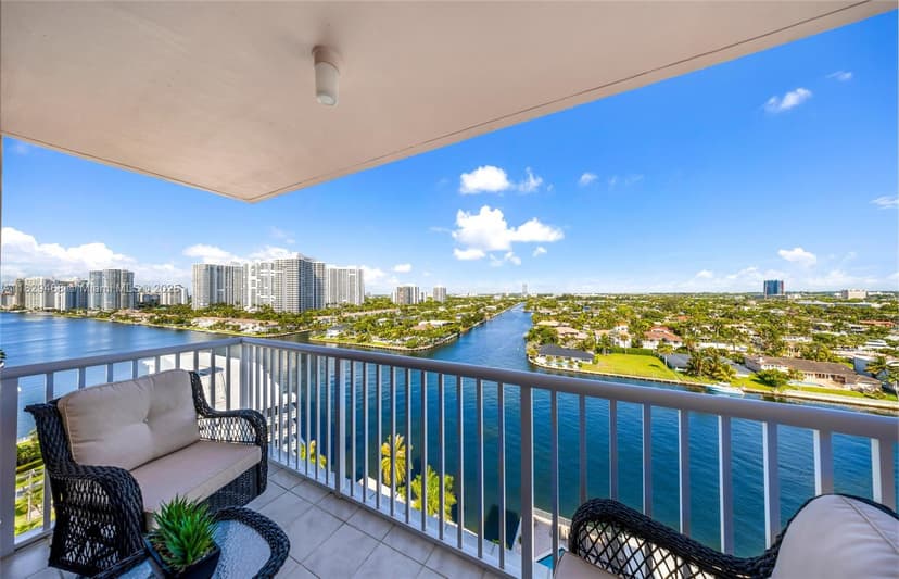 3161 S Ocean Dr # 1510, Hallandale Beach FL 33009