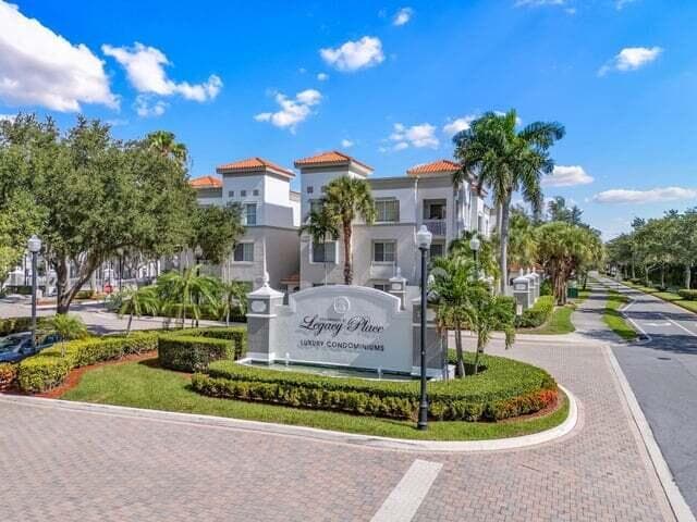 11015 Legacy Lane # 303, Palm Beach Gardens FL 33410