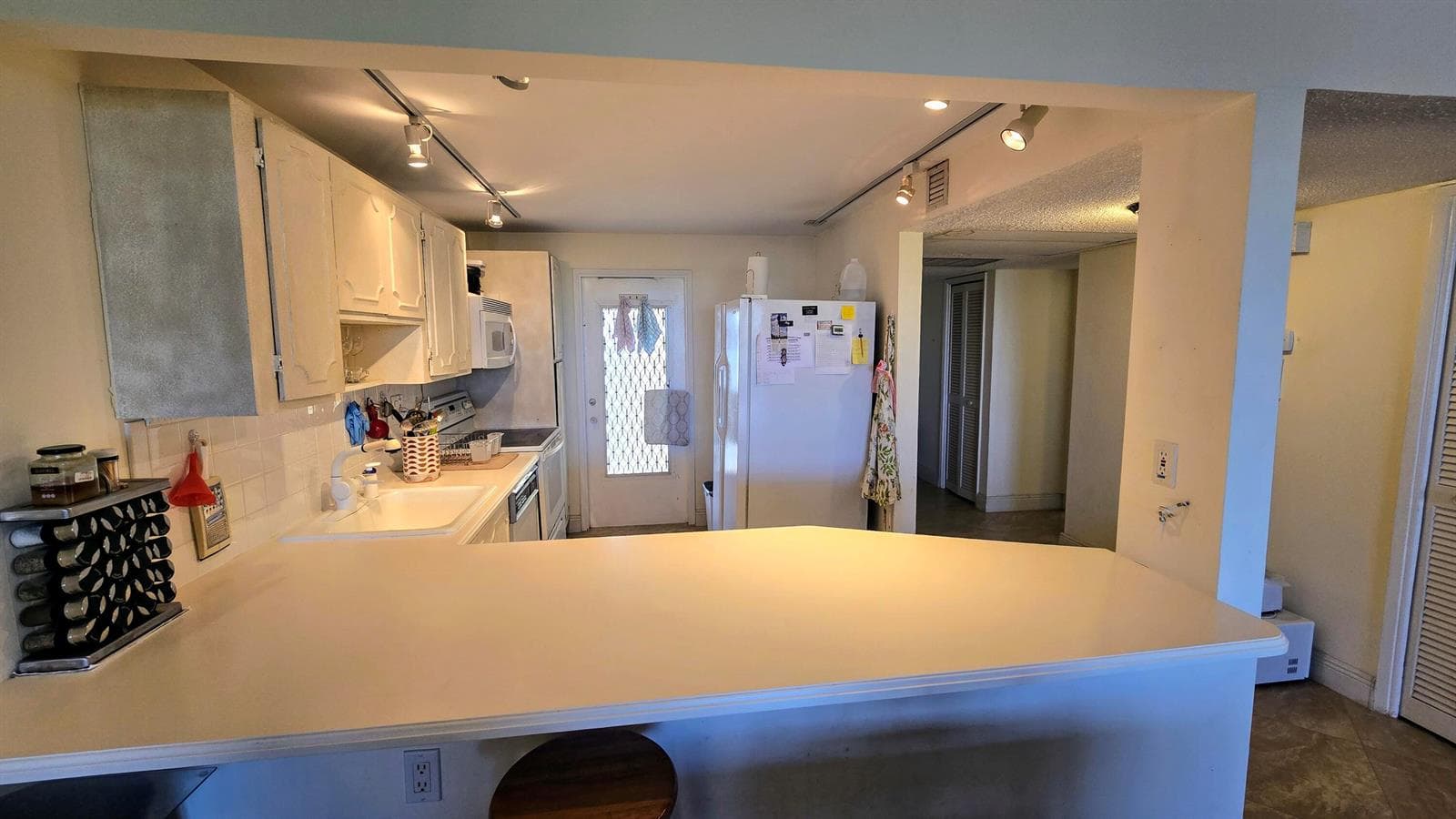 3100 N Course Lane # 410, Pompano Beach FL 33069 - Pompano Beach, FL - Photo 1