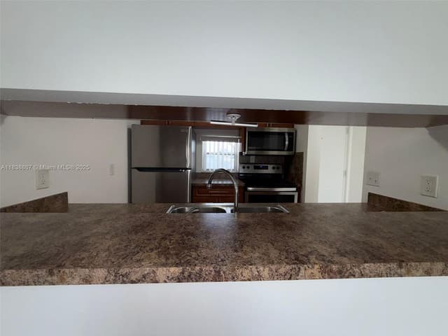 8560 N Sherman Cir # 105, Miramar FL 33025 - Miramar, FL - Photo 6