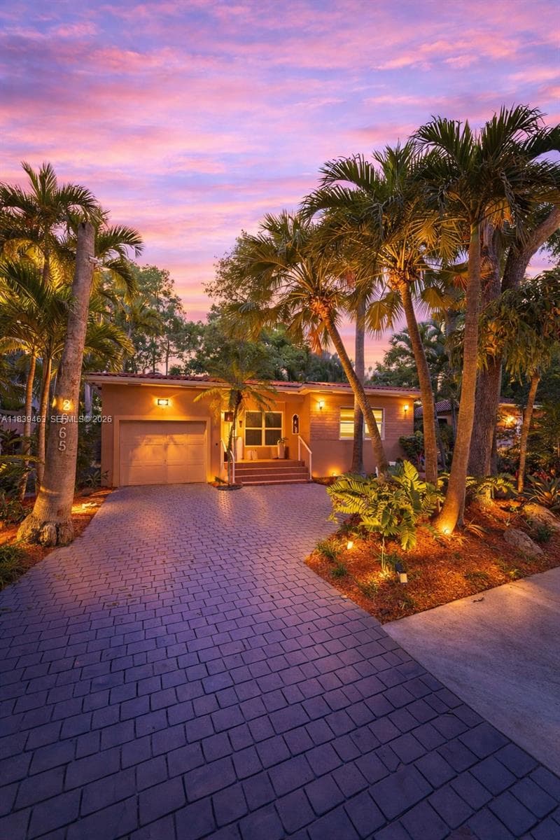 2665 SW 17th Ave, Miami FL 33133