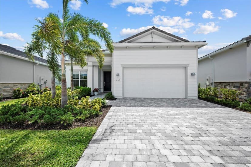 10571 Northbrook Circle, Palm Beach Gardens FL 33412