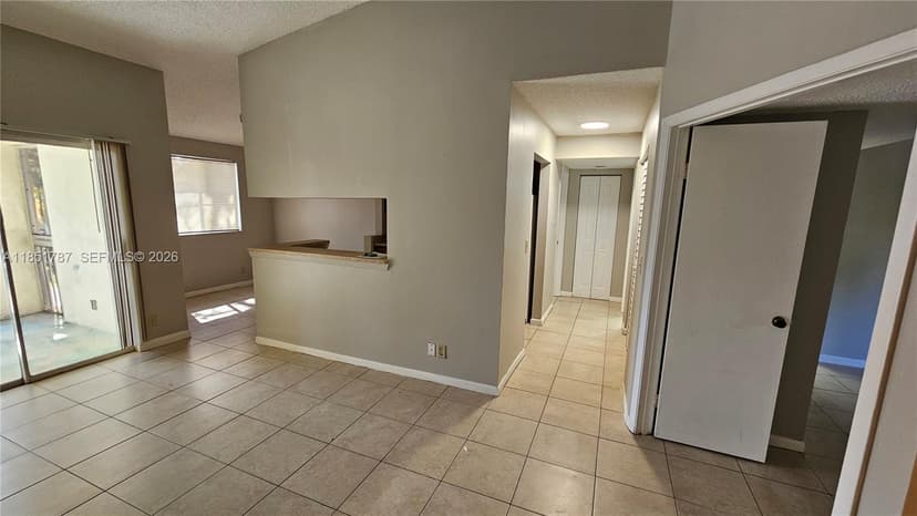 9877 Westview Dr # 628, Coral Springs FL 33076