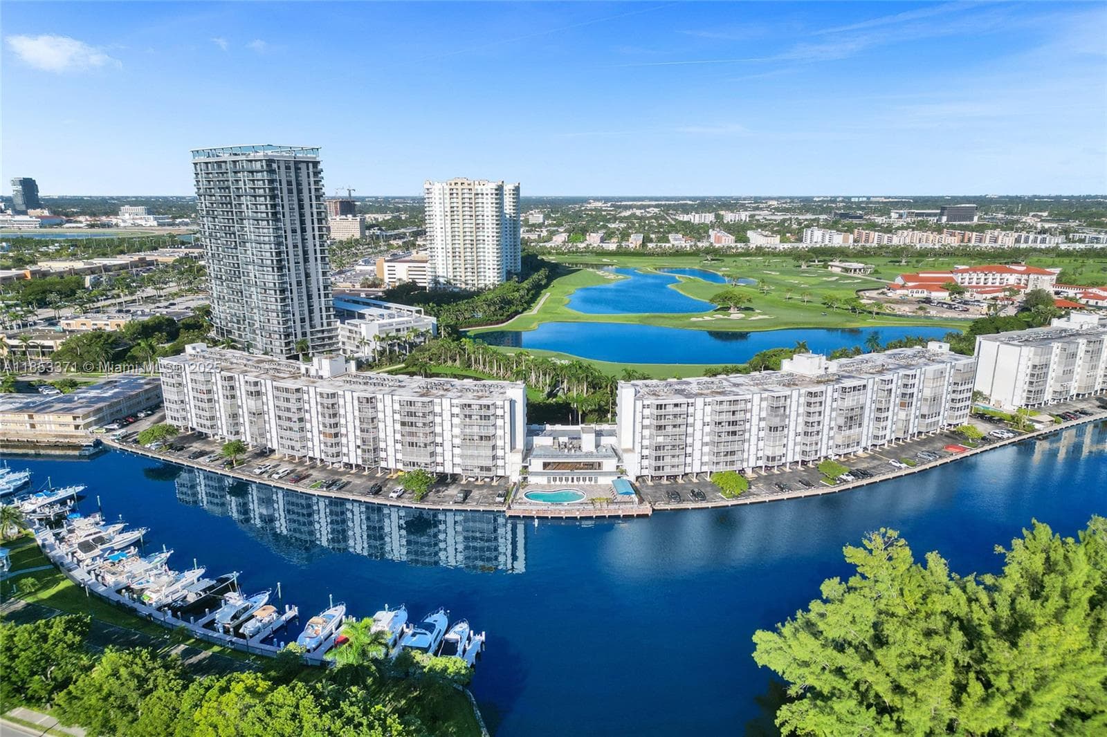200 Diplomat Pkwy # 423, Hallandale Beach FL 33009 - Hallandale Beach, FL - Photo 1