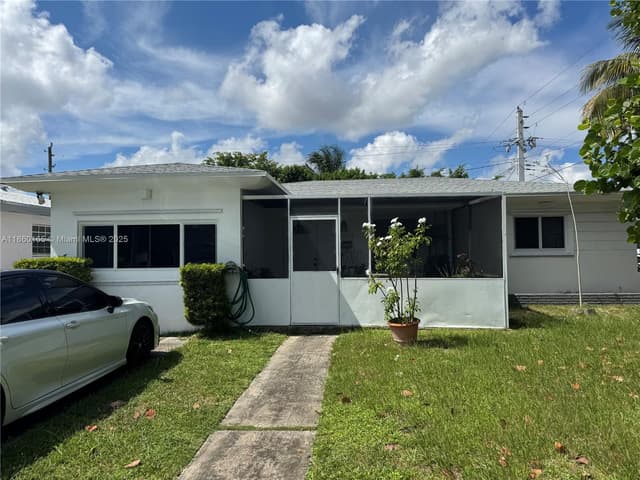 1691 NE 177th St, North Miami Beach FL 33162 - North Miami Beach, FL - Photo 2