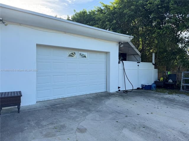 1691 NE 177th St, North Miami Beach FL 33162 - North Miami Beach, FL - Photo 6