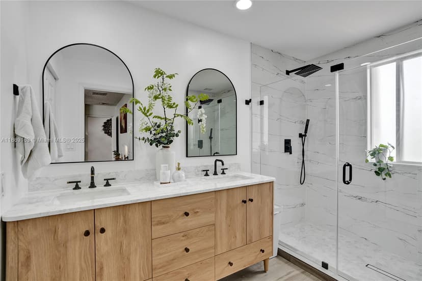 1381 Sago Ln, Weston FL 33327