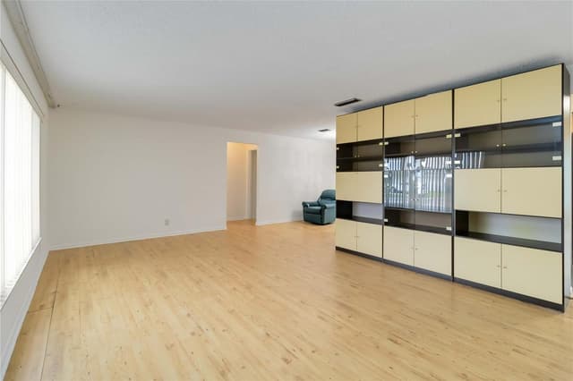 735 NW 73rd Terrace, Margate FL 33063 - Margate, FL - Photo 3
