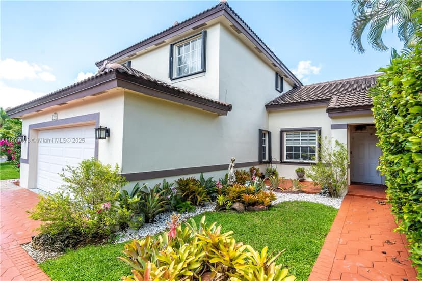 15905 SW 83rd Ter, Miami FL 33193