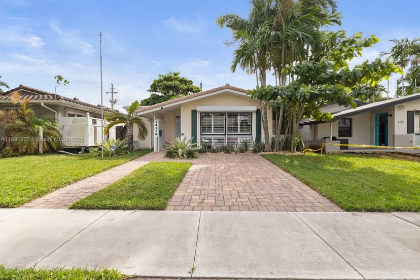 1406 Polk St, Hollywood FL 33020