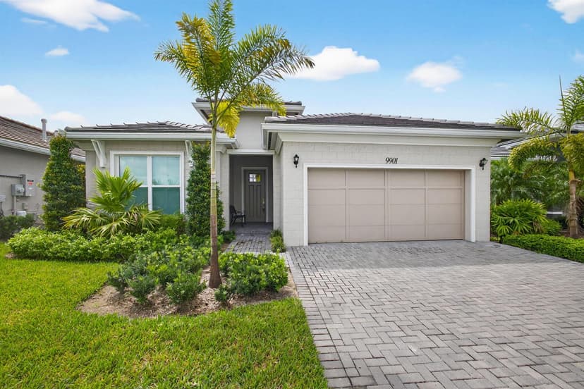 9901 Regency Way, Palm Beach Gardens FL 33412