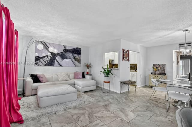 2009 N Farnham N # 2009, Deerfield Beach FL 33442 - Deerfield Beach, FL - Photo 5