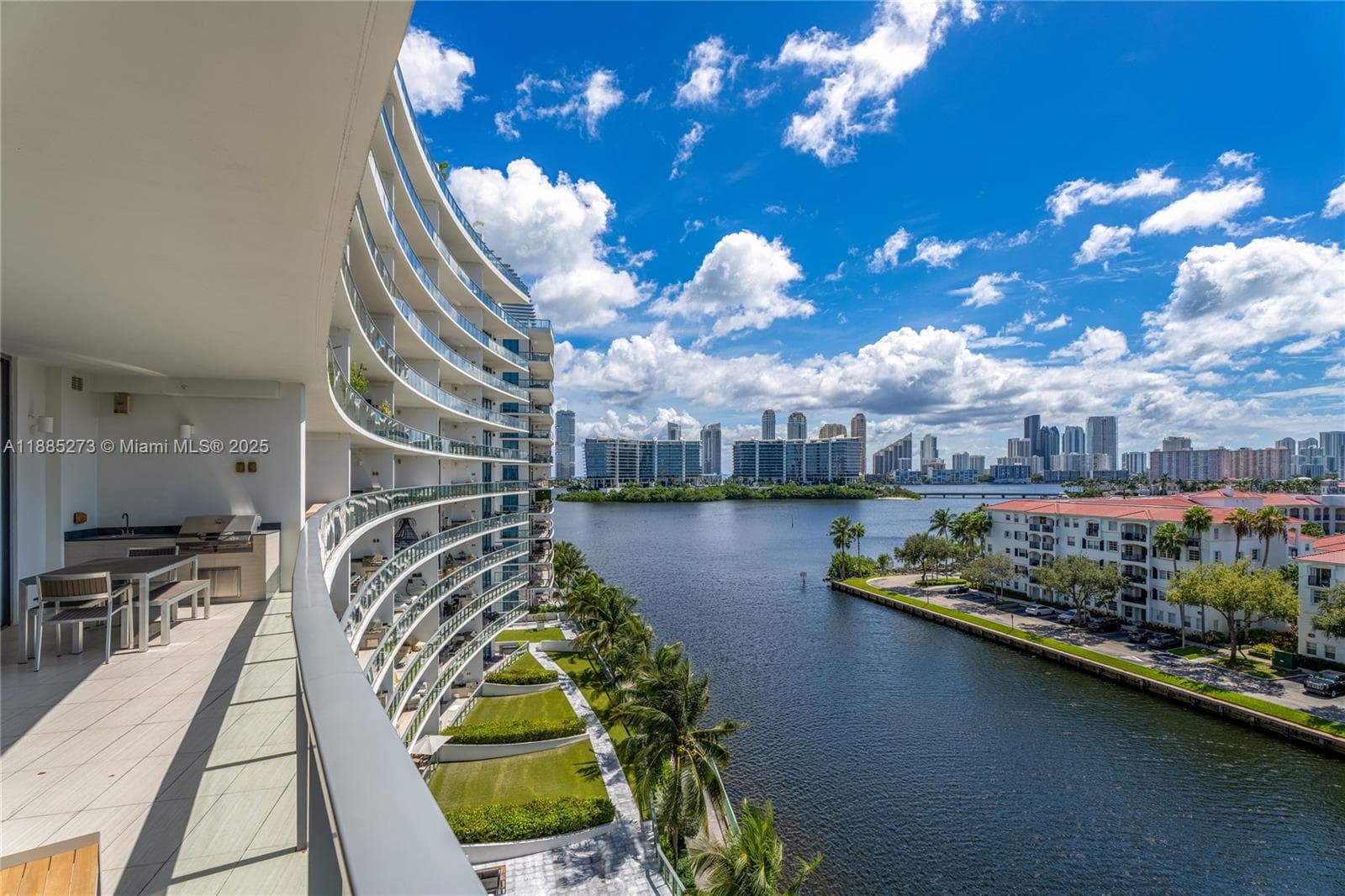 3250 NE 188th St # 603, Aventura FL 33180