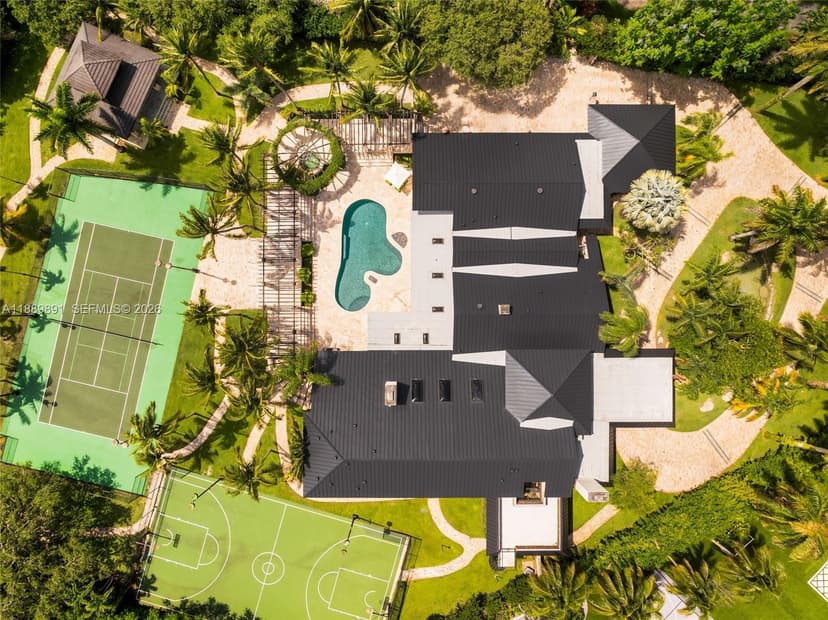 14200 Farmer Rd, Palmetto Bay FL 33158
