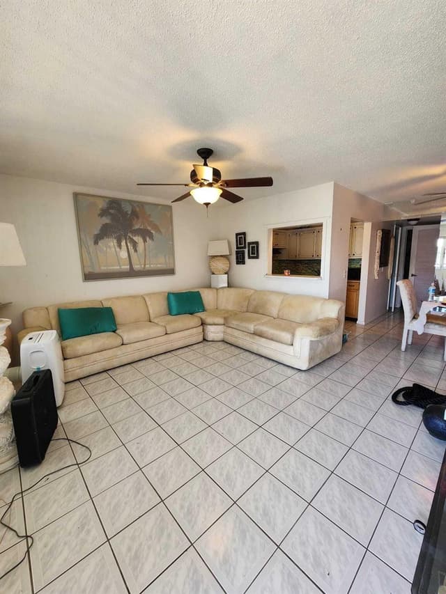 165 Camden G, West Palm Beach FL 33417 - West Palm Beach, FL - Photo 3
