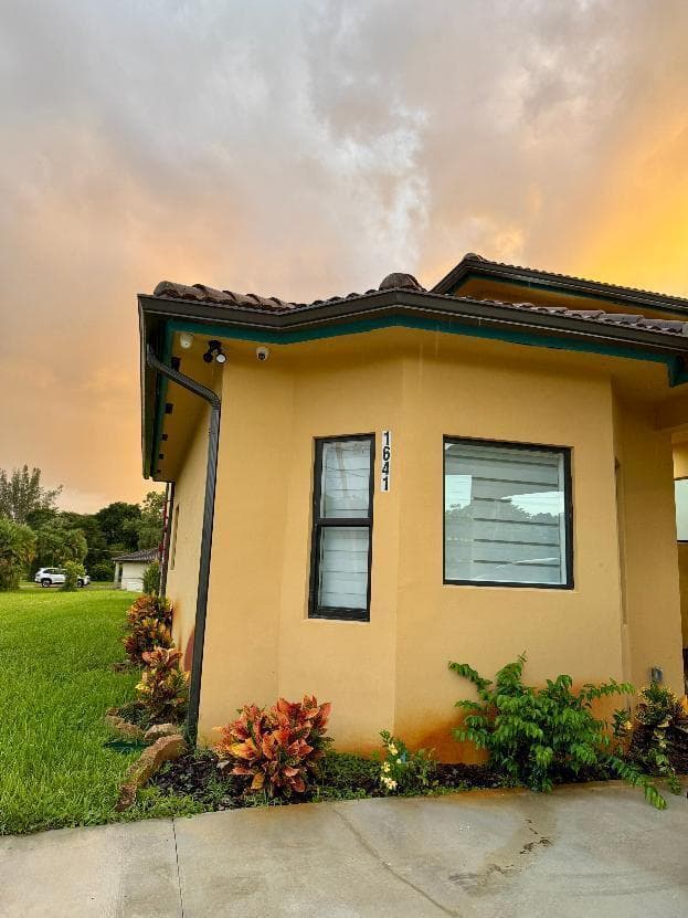 1641 NW 114th Avenue, Plantation FL 33323 - Plantation, FL - Photo 2