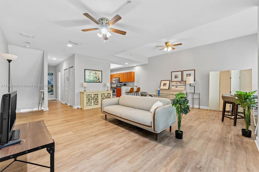 2344 Vintage Dr, Lighthouse Point FL 33064