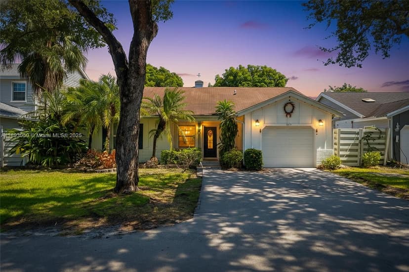 14301 SW 146th Ter, Miami FL 33186