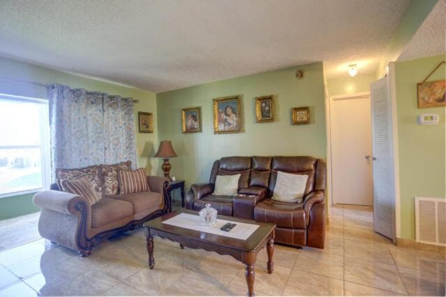 235 Golden River Drive, West Palm Beach FL 33411 - West Palm Beach, FL - Photo 6