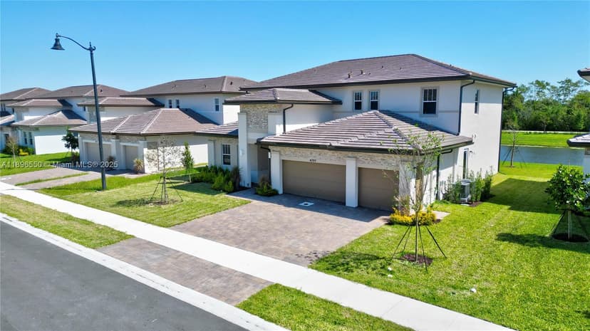 4390 SW 122nd Ter, Davie FL 33330