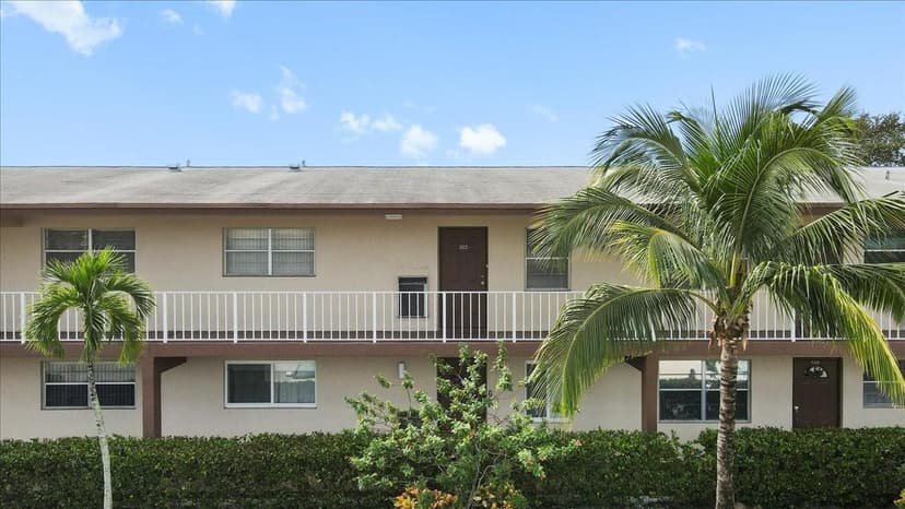 7200 NW 5th Place # 203, Margate FL 33063