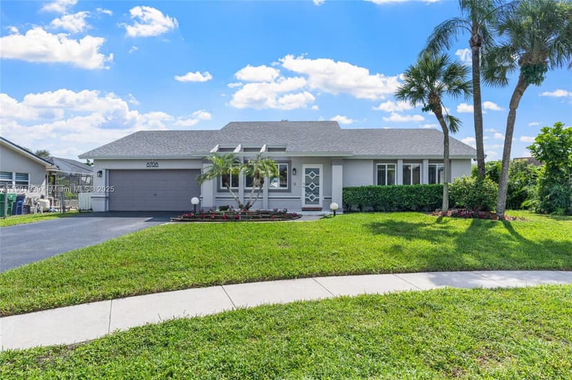 8708 SW 52nd St, Cooper City FL 33328