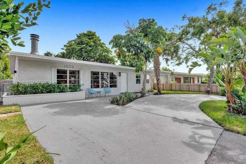 1573 NE 30th Ct, Pompano Beach FL 33064