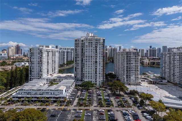 2750 NE 183rd St # 2601, Aventura FL 33160 - Aventura, FL - Photo 2